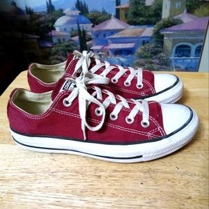 🚖🗽PURPLE CONVERSE SHOES SIZE 6🏀CLASSIC OLD SCHOOL SNEAKERS🌃